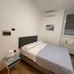 Step By 아파트